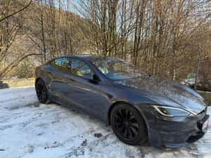 Tesla Model S Plaid, impecabilă, 37.000 km