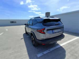 Dacia Bigster - SUV, 5700 km, 140 cp, Benzină, 23900 EUR — miniatura 4