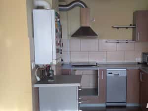 apartament 3 camere de inchiriat in zona Medicinei — miniatura 4