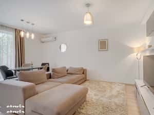 Loc parcare inclus.Mobilat si utilat.View placut