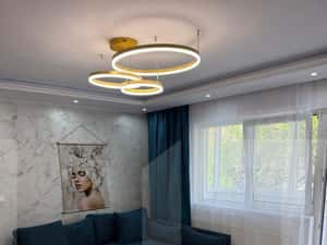 Apartament trei camere, 67 mp, zona Sagului