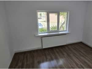 Apartament 2 camere semidecomandat parter/4 Sara 1 Mai — miniatura 4