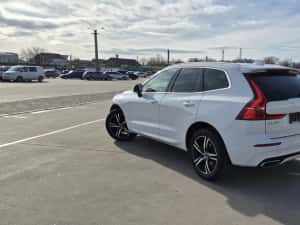 Volvo XC 60  /  R - Design  / 2018 /  190 cai / 4 × 4 — miniatura 4