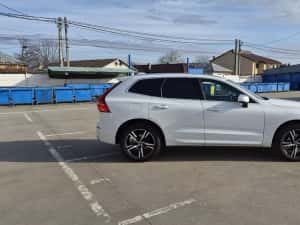 Volvo XC 60  /  R - Design  / 2018 /  190 cai / 4 × 4 — miniatura 5