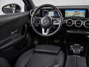 Mercedes-Benz A 250 Plug-in Hybrid, 218 CP, 2022 — miniatura 5