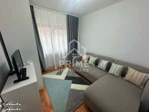 Apartament 2 camere| parter| zona Cugir — miniatura 3