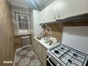 Apartament 2 camere| parter| zona Cugir — miniatura 4