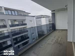 Apartament 3 camere, balcon și terasă în Sibiu — miniatura 1