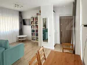 Apartament cu 2 camere, gradina, imobil tip vila, 2 parcari, zona Sub — miniatura 3