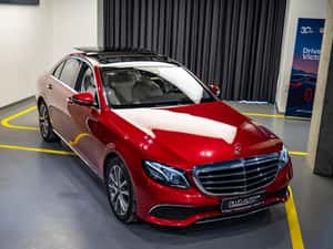 Mercedes-Benz E 220 - 31.500 EUR - Second Hand — miniatura 3