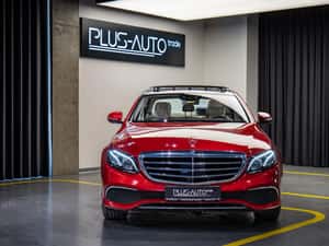 Mercedes-Benz E 220 - 31.500 EUR - Second Hand — miniatura 4