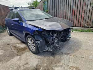Seat Leon 2020 avariat — miniatura 9