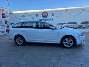 Skoda Octavia Berlină - 150 CP - 2015 — miniatura 4