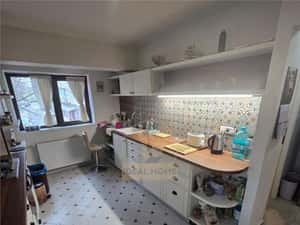 Apartament 3 camere Copou-Casa Armatei. Etaj 2 — miniatura 3