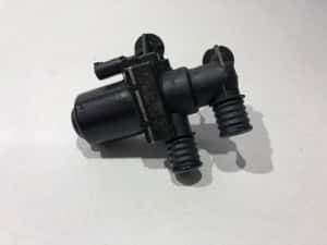Pompa recirculare apa BMW Seria 5 E60 6920226