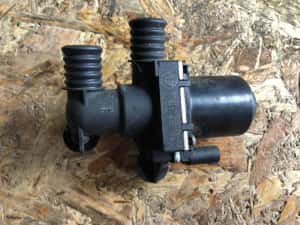 Pompa recirculare apa BMW Seria 5 E60 6920226 — miniatura 5