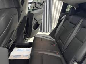 TESLA MODEL Y PERFORMANCE – 534 CP — miniatura 7