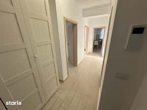 Inchiriez apartament cu 2 camere si gradina proprie in zona Coresi — miniatura 4