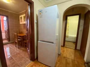 Apartament 2 cam decomandat, centrală termică, mobilat și utilat — miniatura 9