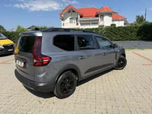 Dacia JOGGER 1.0 benzina EXTREME 110 cp — miniatura 4