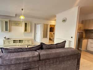 Apartament cu 2 camere de inchiriat