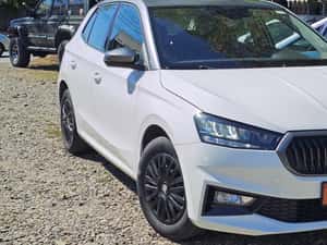 Skoda Fabia 2024 - 99.000 km - 11.900 EUR