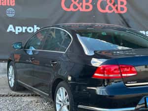 Volkswagen Passat 2.0 TDI HighLine — miniatura 4