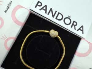 Brățară Pandora cu cristale - Aurie, nouă in cutie — miniatura 2