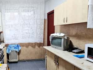 Apartament 2 camere , zona Ultracentrala — miniatura 3