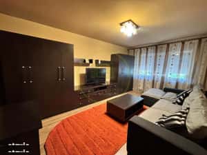 Apartament 2 camere, 52 mp, Cartierul George Enescu, Zona Liceul Energ — miniatura 1
