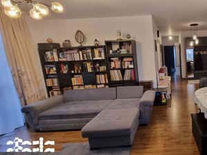 Proprietar vând apartament 3 cam 93 mp+29mp balcoane in Sibiu