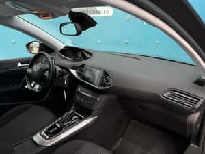 Peugeot 308 Automată 130 HP Benzină — miniatura 7
