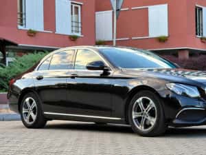 Mercedes-Benz E Class 220 Avantgarde 9-G Tronic Euro 6 — miniatura 4