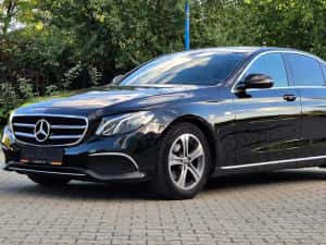 Mercedes-Benz E Class 220 Avantgarde 9-G Tronic Euro 6 — miniatura 9