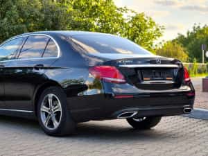 Mercedes-Benz E Class 220 Avantgarde 9-G Tronic Euro 6 — miniatura 10