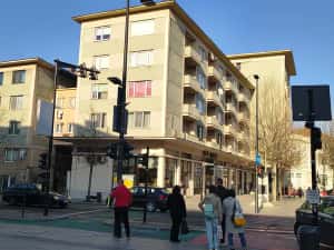 Apartament 2 camere 41,50 mp. Zona Piața Păcii — miniatura 1