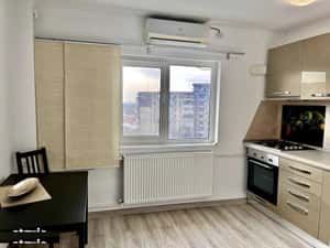 Garsonieră 42 mp, Bloc mixt 1988, 13 Septembrie,Mobilată și utilată — miniatura 2