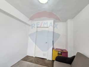 Vand apartament Semidecomandat, 60 mp Etaj 1 • Lugoj Timis — miniatura 4