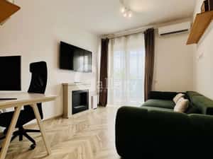 Oportunitate / Etaj 1 - Ap modern 2 camere si loc de parcare privat — miniatura 3