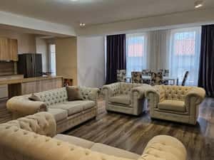 Apartament 4 Camere Spatios si Elegant — miniatura 3