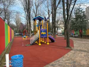 Apartament 3 camere  – Str. Uioara nr. 3, reabilitat, sector 4 — miniatura 3