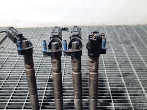 Injector Kia Sorento II 2.2 D 2009 - 2012 197CP D4HB (1585) Diesel Injectie Bosch 338002F000 Garantie — miniatura 4
