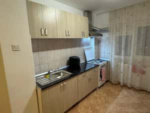 Apartament 2 camere renovat, lângă metrou Titan, mobilat și utilat — miniatura 3