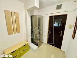 Ap. cu 2 camere, recent renovat, situat in zona Rahova — miniatura 6