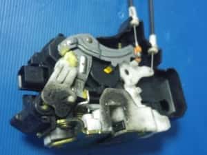 broasca iala usa dreapta spate mitsubishi colt — miniatura 6