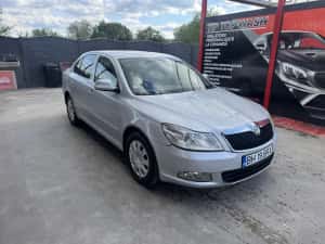 Skoda Octavia 1.6 TDI 2013 — miniatura 2