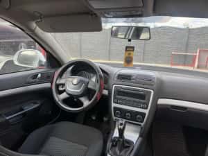 Skoda Octavia 1.6 TDI 2013 — miniatura 6