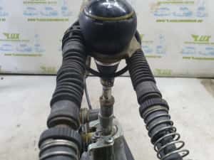 Timonerie manuala 5 trepte 1k0711061a Volkswagen Passat B6 (2005 - 2010) — miniatura 3