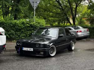 BMW E30 Coupe 2.8 1988 — miniatura 4