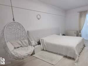 Apartament 3 camere +loc de parcare/120 Mp — miniatura 1